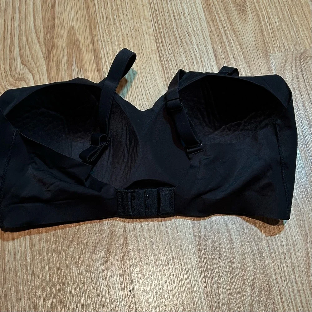 Secret Treaures black wireless wire‎ free bra small